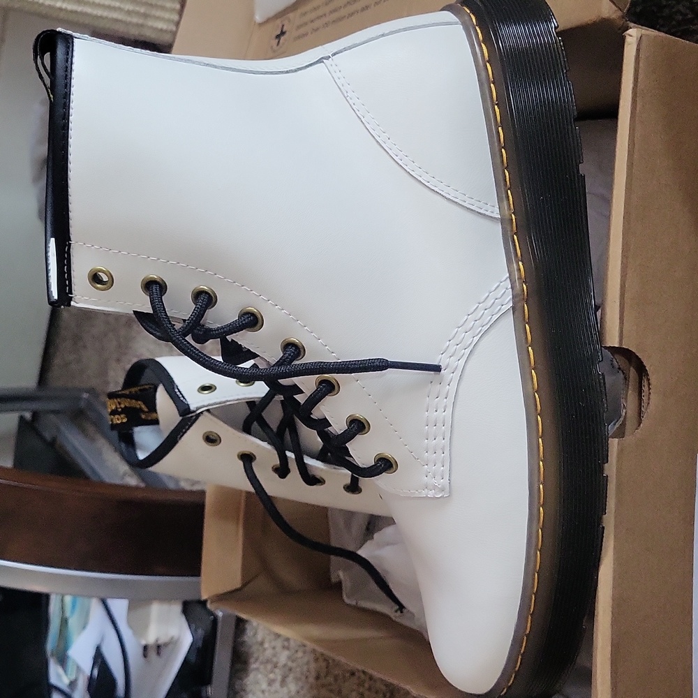 Dr.Martens Zavala - Picture 2 of 5